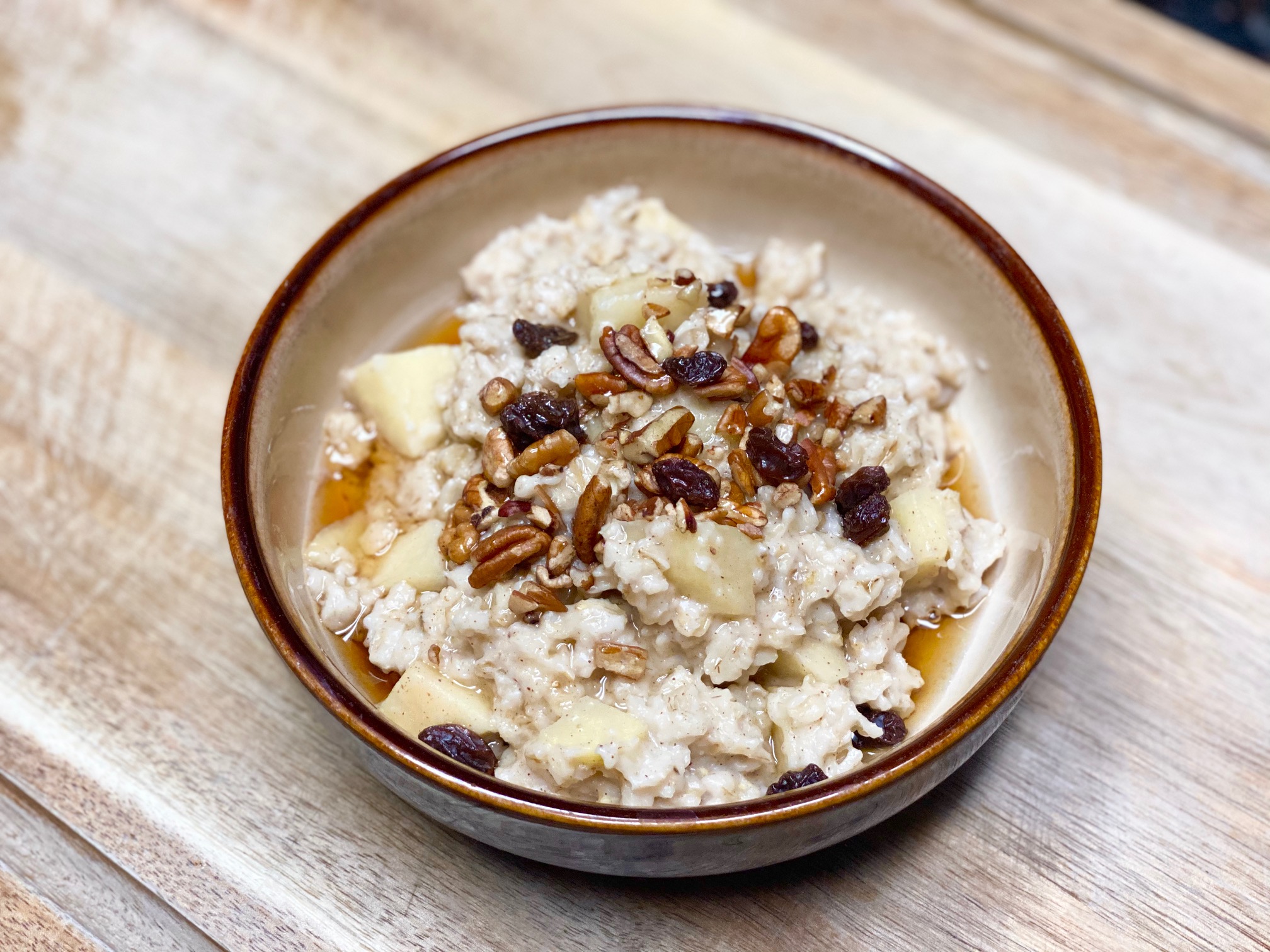 CINNAMON APPLE OATMEAL