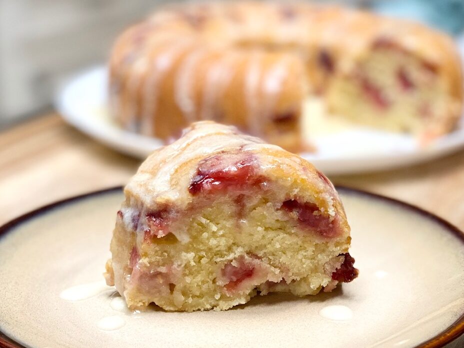 SOUR CREAM STRAWBERRY BUNDT CAKE